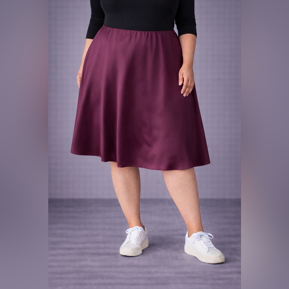 George Women's Skirt in Rich Burgundy